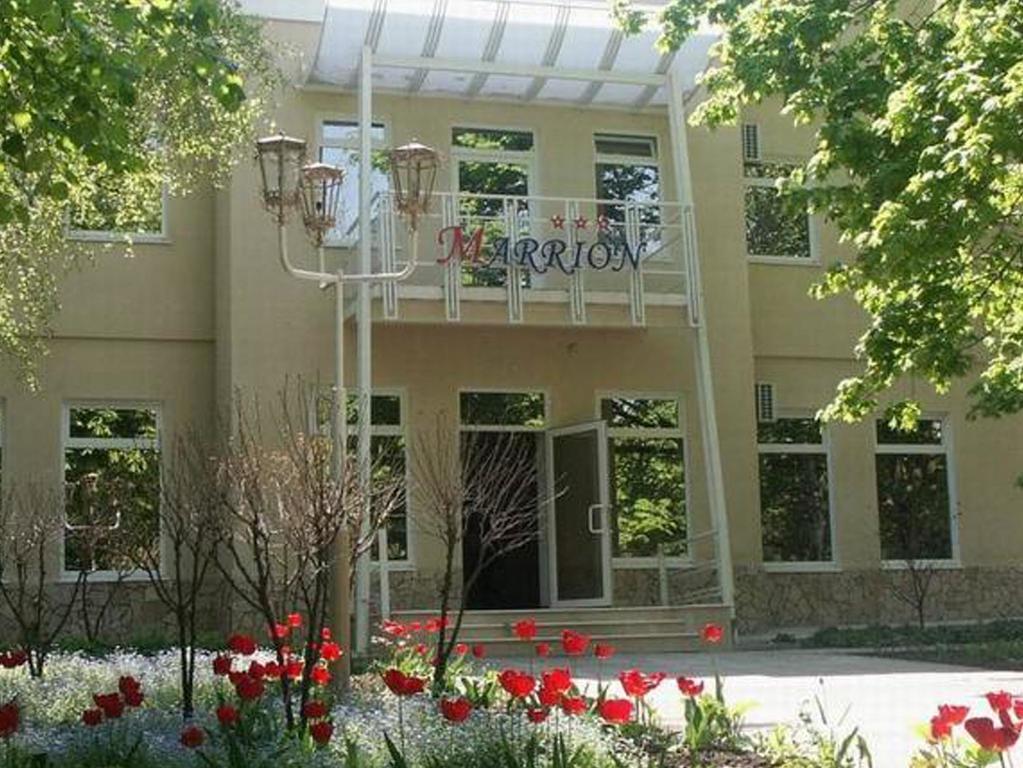 Marrion Hotel Odessa Buitenkant foto